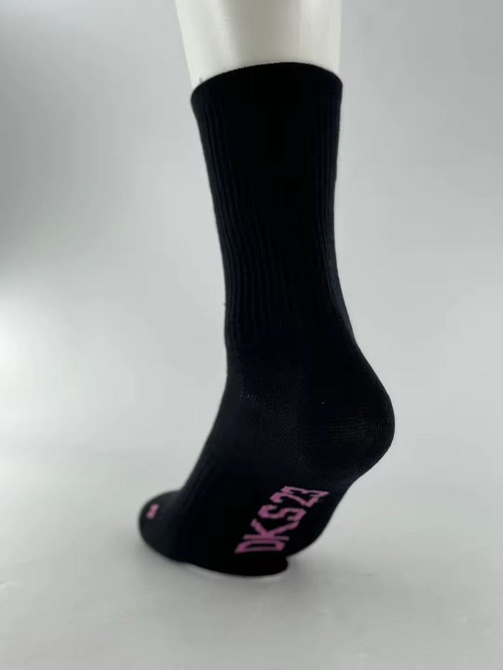 NEW WITH TAGS 3 PAIRS
